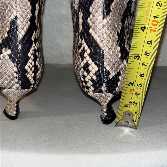 Gianni Bini Gray and Cream Over the Knee Boots - Picture 4 of 15